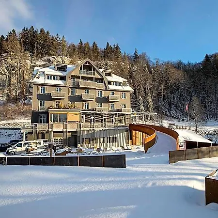 Ξενοδοχείο Wetterhorn 4*